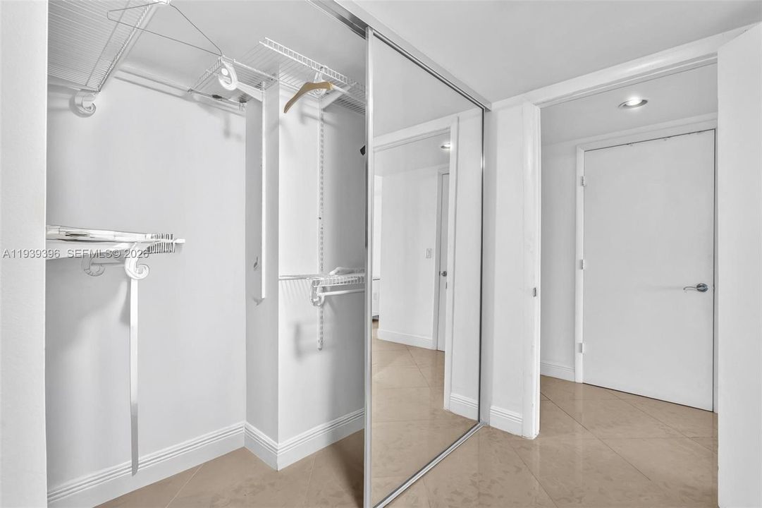 En Venta: $1,699,999 (2 camas, 2 baños, 1886 Pies cuadrados)