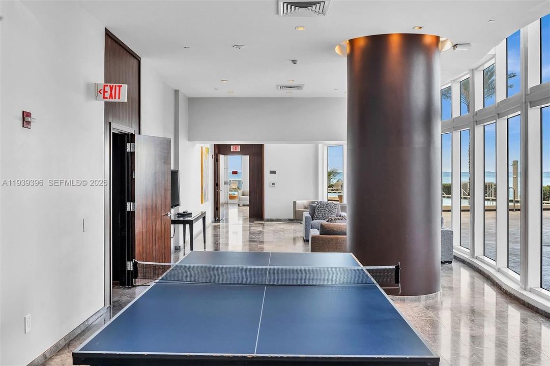 En Venta: $1,699,999 (2 camas, 2 baños, 1886 Pies cuadrados)