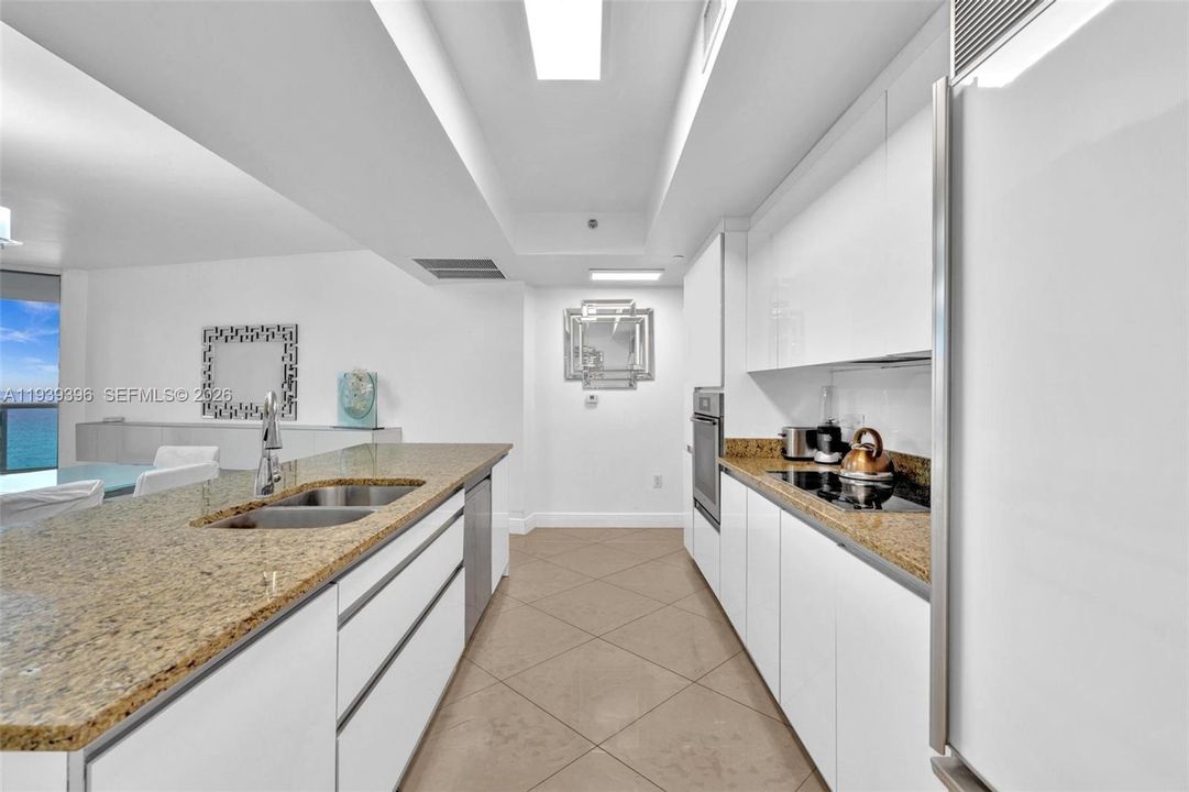 En Venta: $1,699,999 (2 camas, 2 baños, 1886 Pies cuadrados)