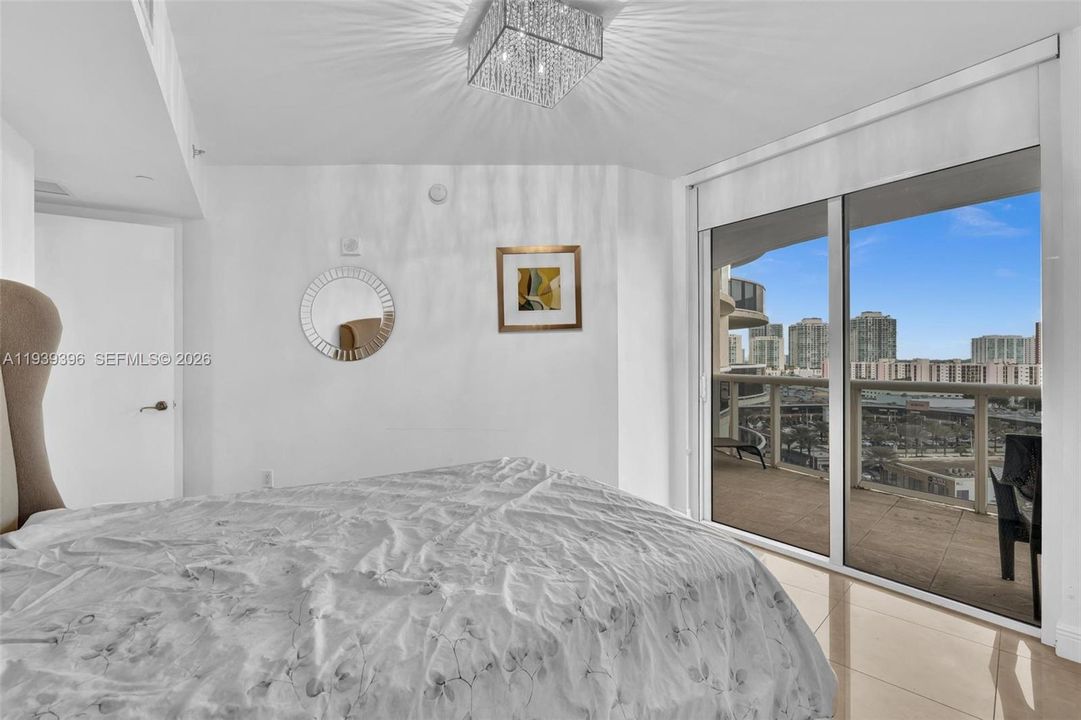 En Venta: $1,699,999 (2 camas, 2 baños, 1886 Pies cuadrados)