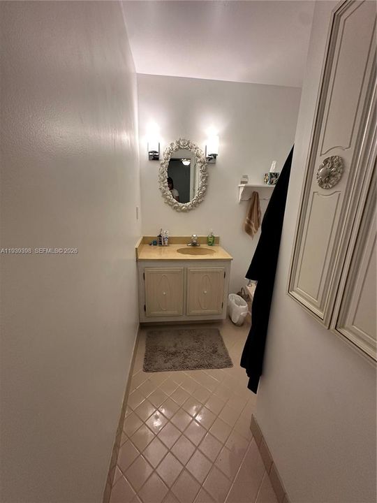 出租: $3,650 (3 贝兹, 2 浴室, 1394 平方英尺)