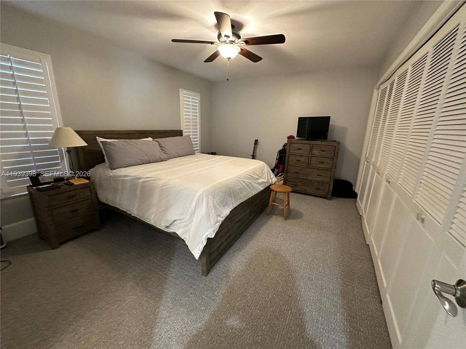 出租: $3,650 (3 贝兹, 2 浴室, 1394 平方英尺)