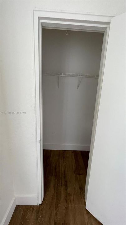 出租: $2,450 (2 贝兹, 1 浴室, 930 平方英尺)