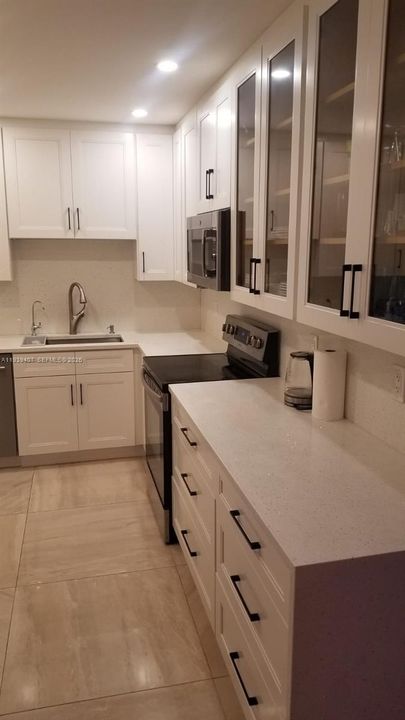 For Rent: $3,150 (2 beds, 2 baths, 1280 Square Feet)