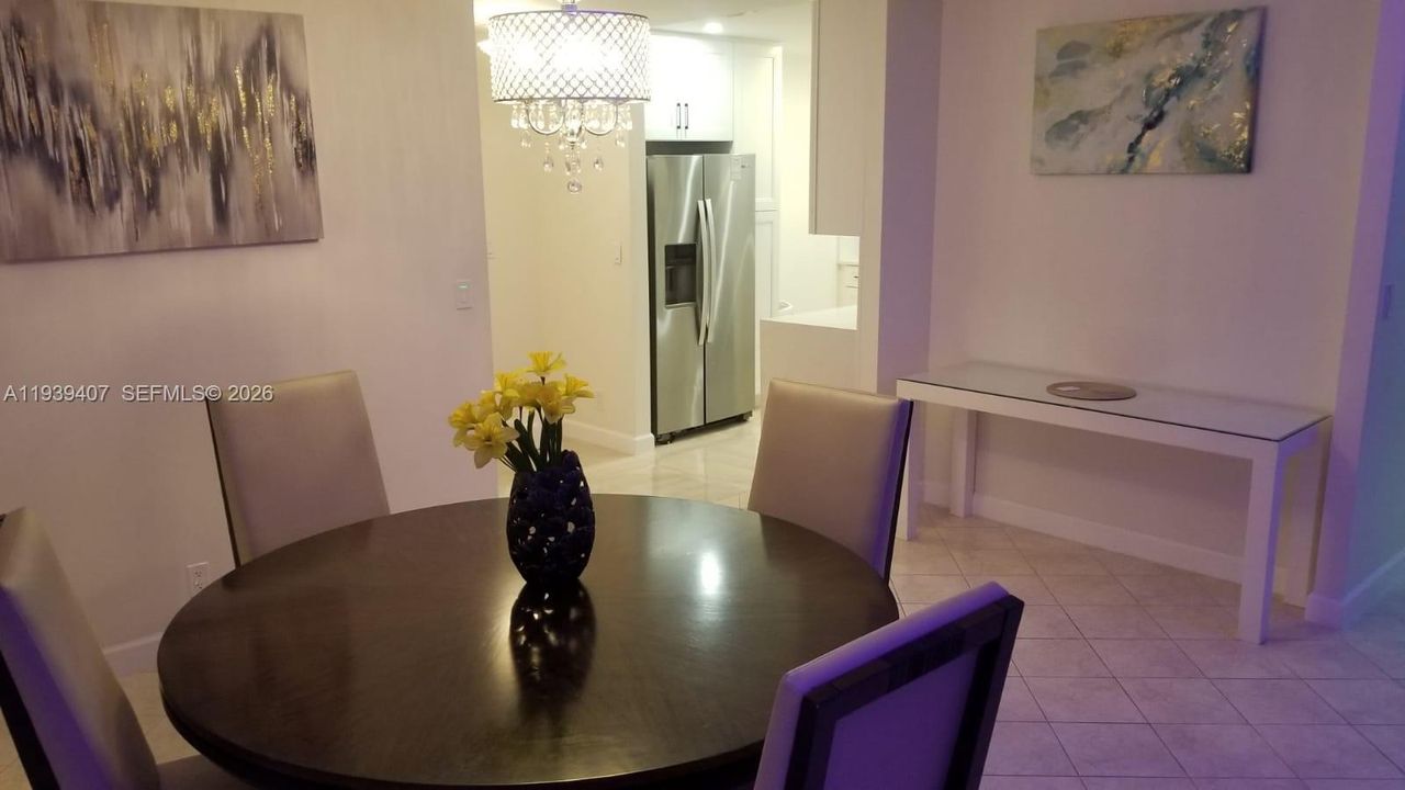 For Rent: $3,150 (2 beds, 2 baths, 1280 Square Feet)