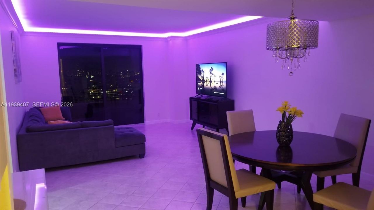 For Rent: $3,150 (2 beds, 2 baths, 1280 Square Feet)