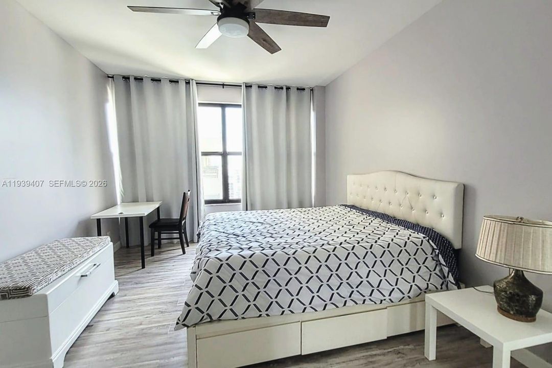 For Rent: $3,150 (2 beds, 2 baths, 1280 Square Feet)