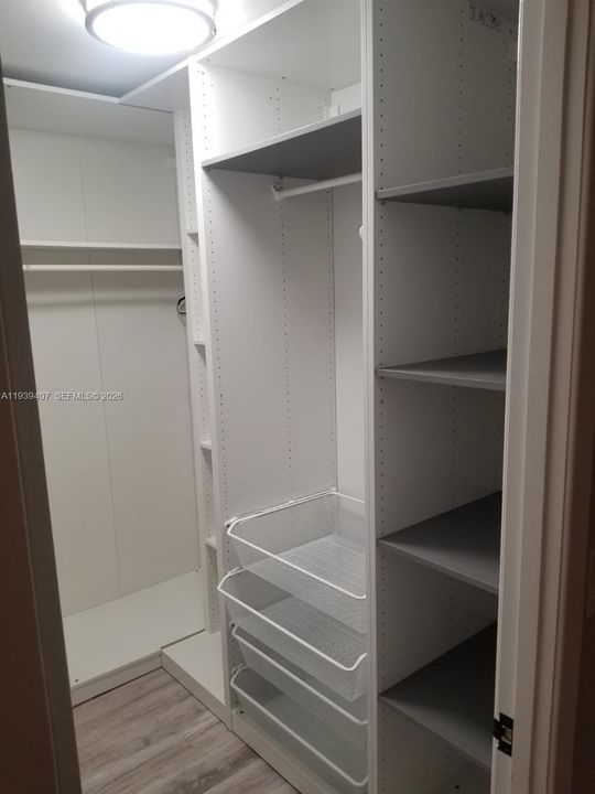 For Rent: $3,150 (2 beds, 2 baths, 1280 Square Feet)