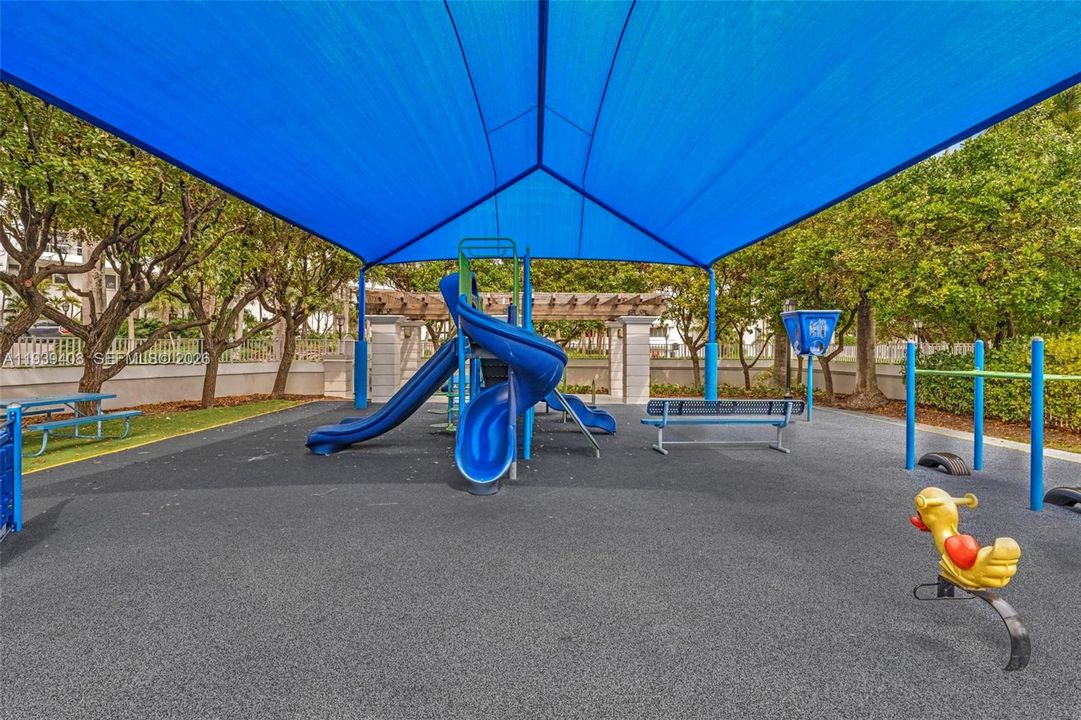 En Venta: $385,000 (1 camas, 1 baños, 800 Pies cuadrados)