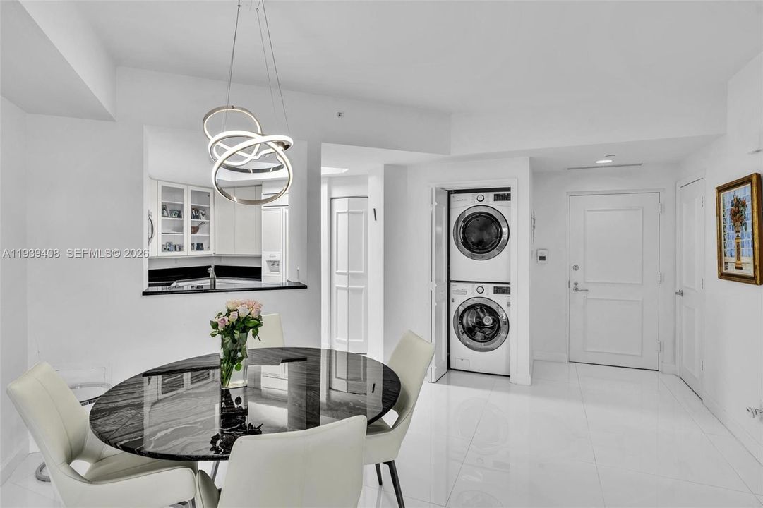 En Venta: $385,000 (1 camas, 1 baños, 800 Pies cuadrados)