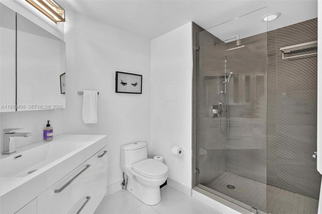 En Venta: $385,000 (1 camas, 1 baños, 800 Pies cuadrados)