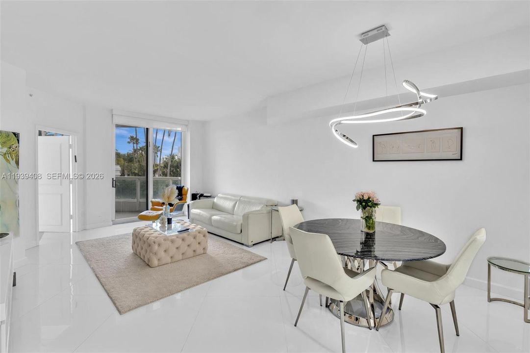 En Venta: $385,000 (1 camas, 1 baños, 800 Pies cuadrados)