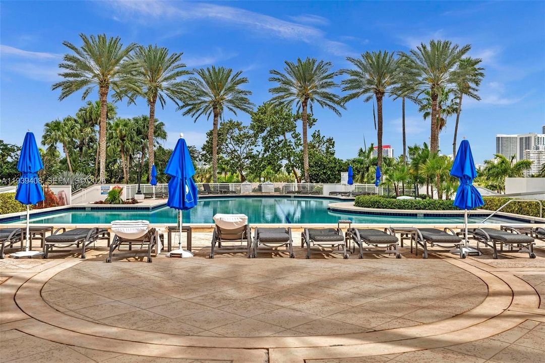 En Venta: $385,000 (1 camas, 1 baños, 800 Pies cuadrados)