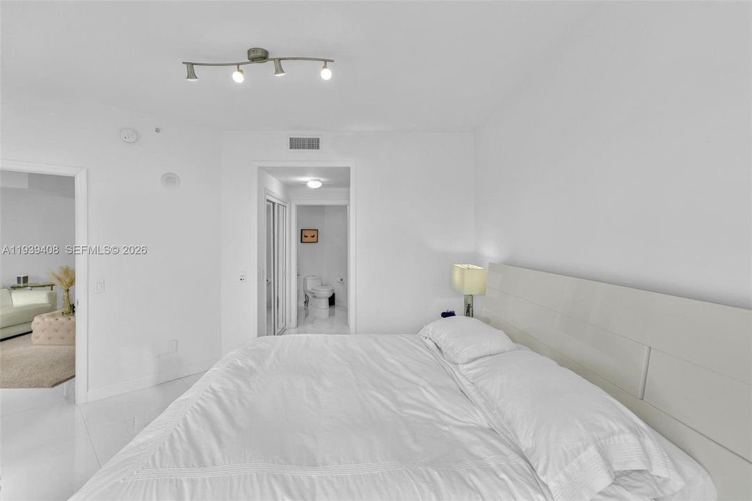 En Venta: $385,000 (1 camas, 1 baños, 800 Pies cuadrados)