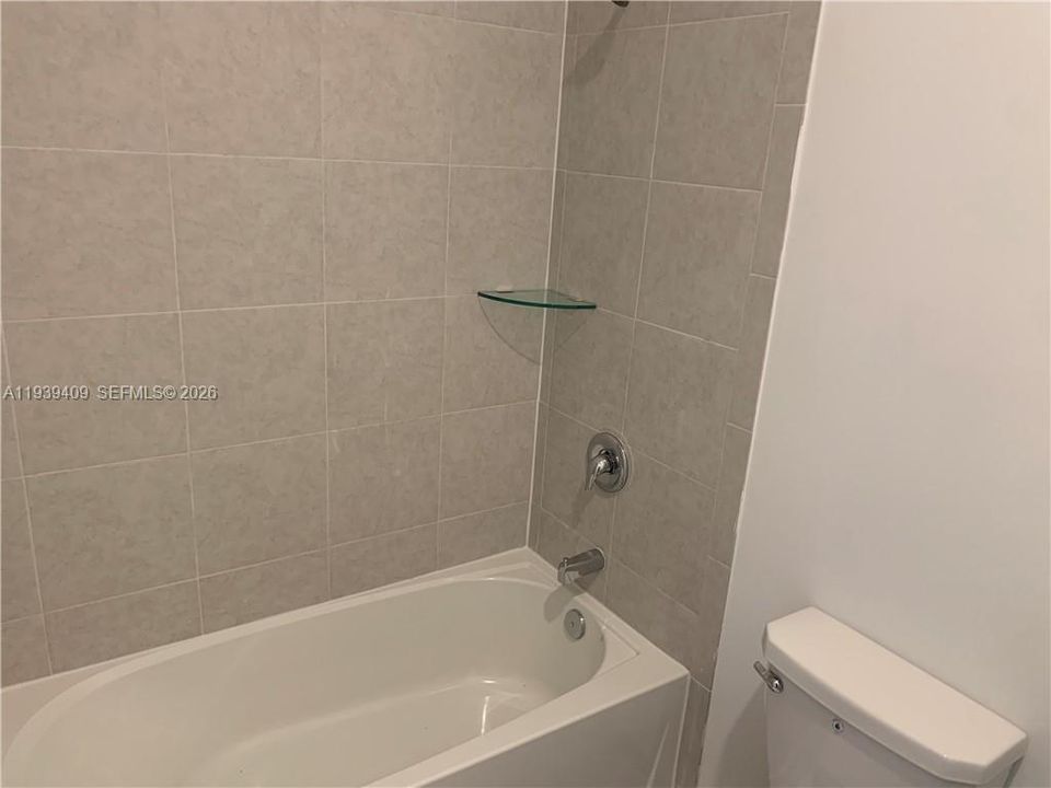 В аренду: $3,550 (4 спален, 2 ванн, 1599 Квадратных фут)