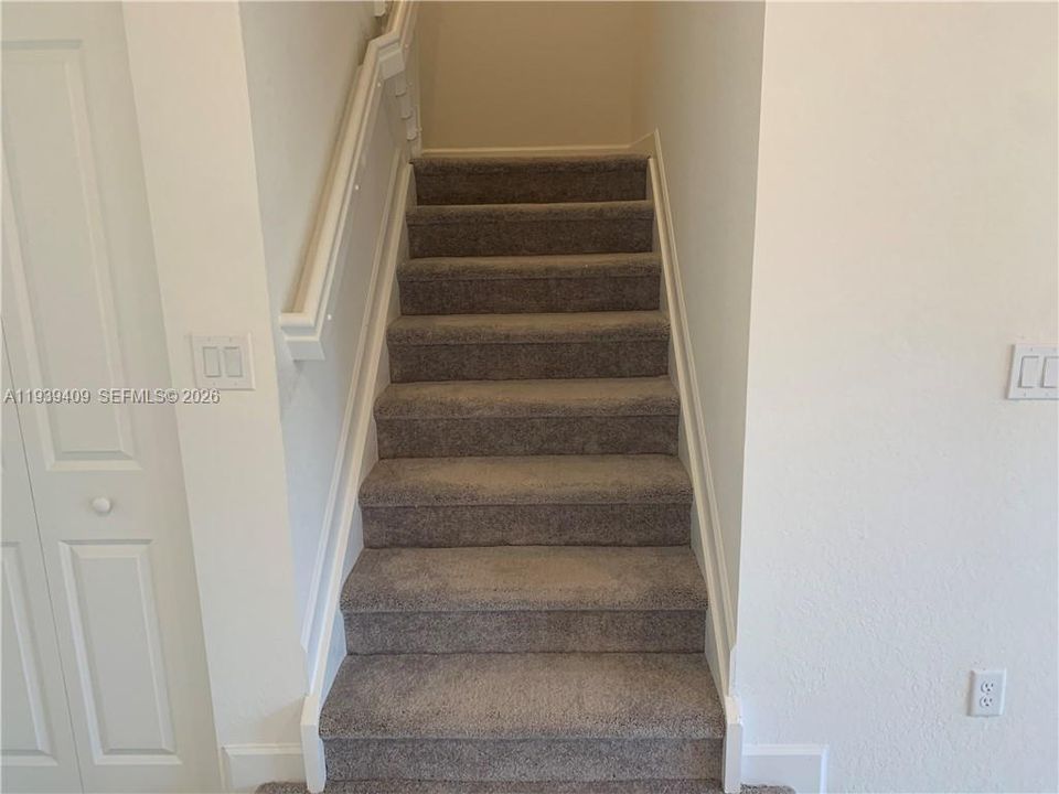 В аренду: $3,550 (4 спален, 2 ванн, 1599 Квадратных фут)