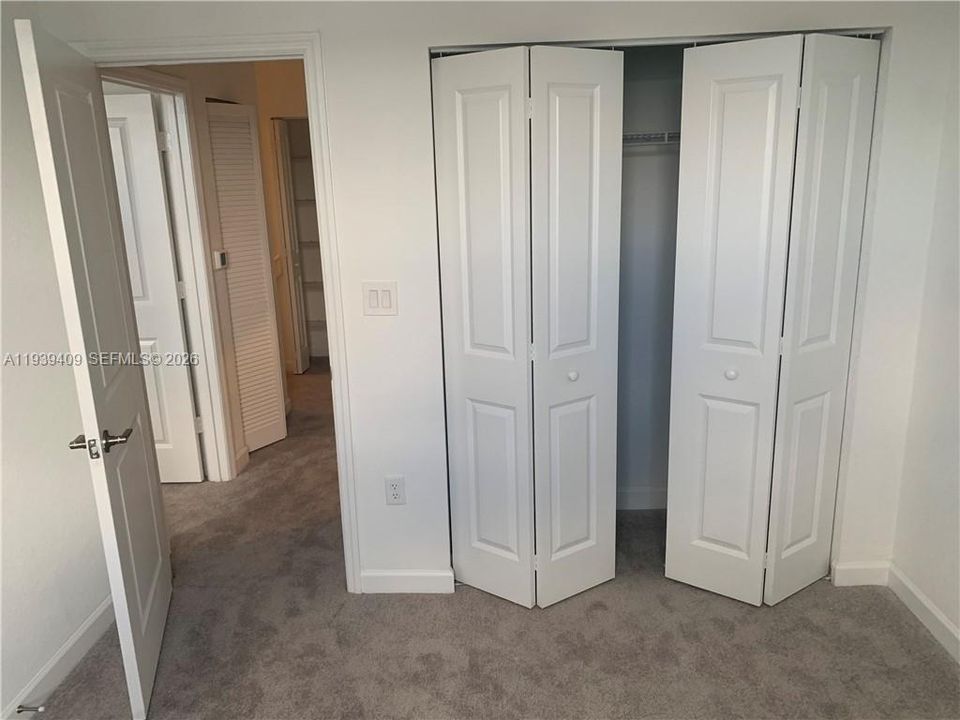 В аренду: $3,550 (4 спален, 2 ванн, 1599 Квадратных фут)