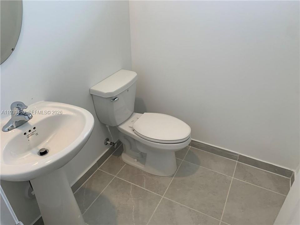 В аренду: $3,550 (4 спален, 2 ванн, 1599 Квадратных фут)