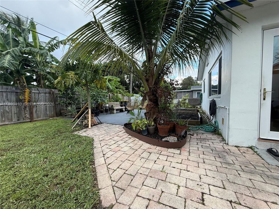 待售: $535,000 (3 贝兹, 2 浴室, 1290 平方英尺)