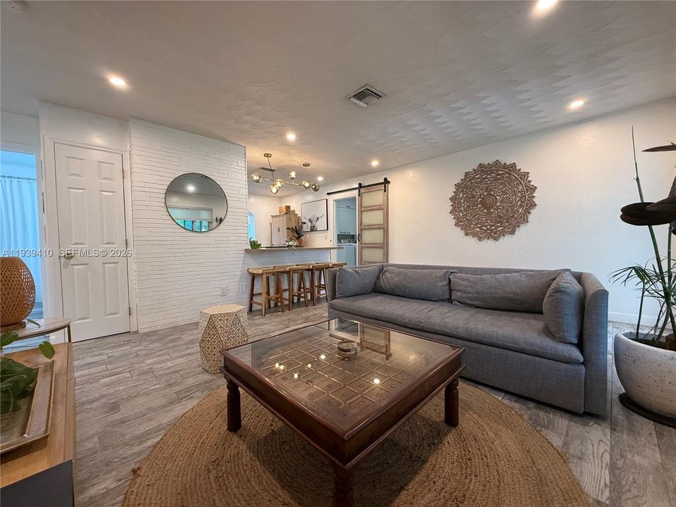 待售: $535,000 (3 贝兹, 2 浴室, 1290 平方英尺)