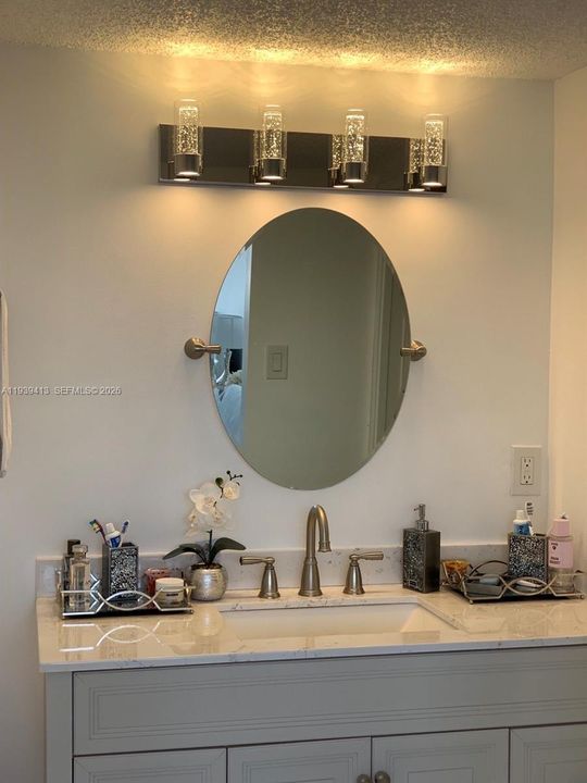 For Rent: $2,699 (2 beds, 2 baths, 1031 Square Feet)