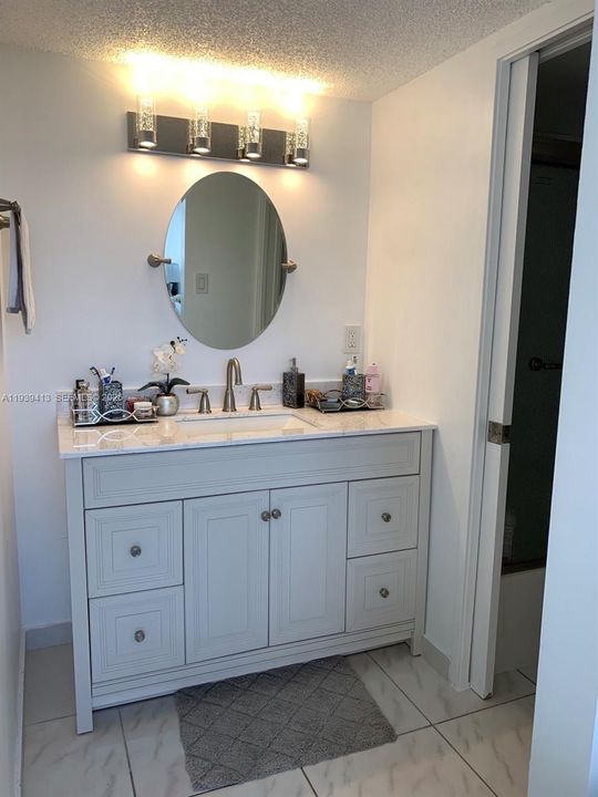 For Rent: $2,699 (2 beds, 2 baths, 1031 Square Feet)