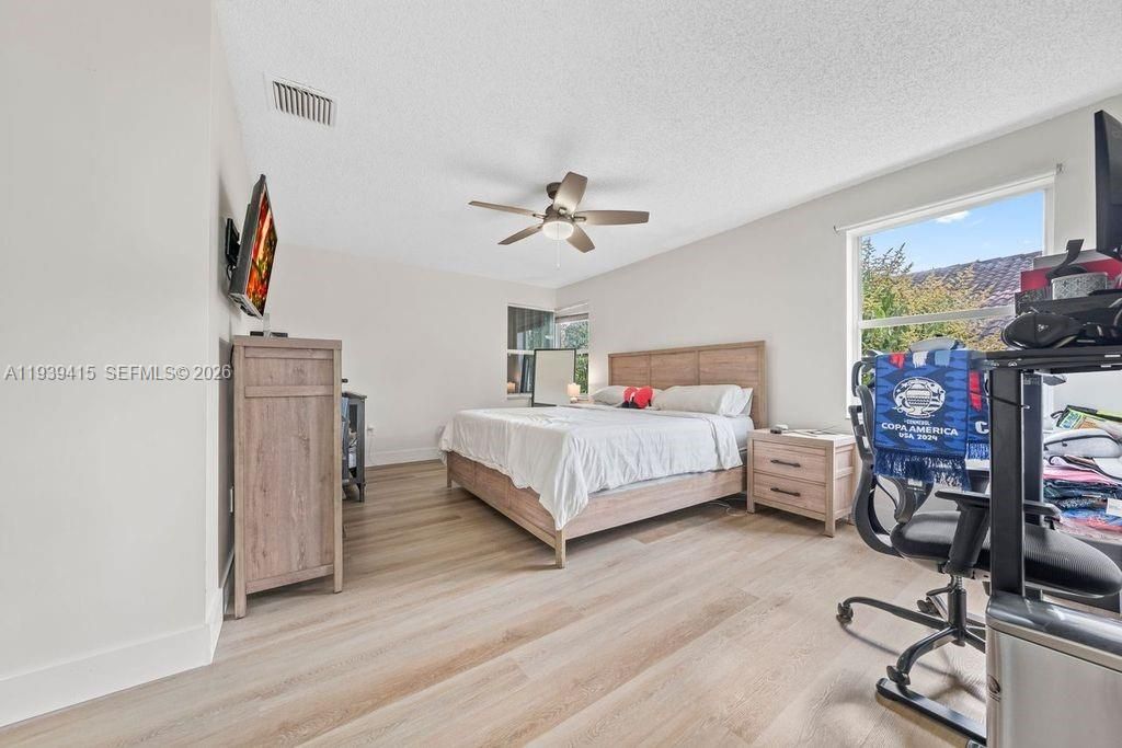 待售: $624,999 (3 贝兹, 2 浴室, 1836 平方英尺)