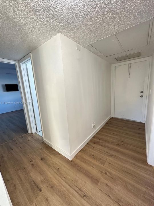 В аренду: $2,375 (2 спален, 1 ванн, 1000 Квадратных фут)