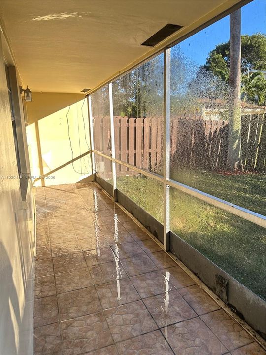 В аренду: $2,375 (2 спален, 1 ванн, 1000 Квадратных фут)