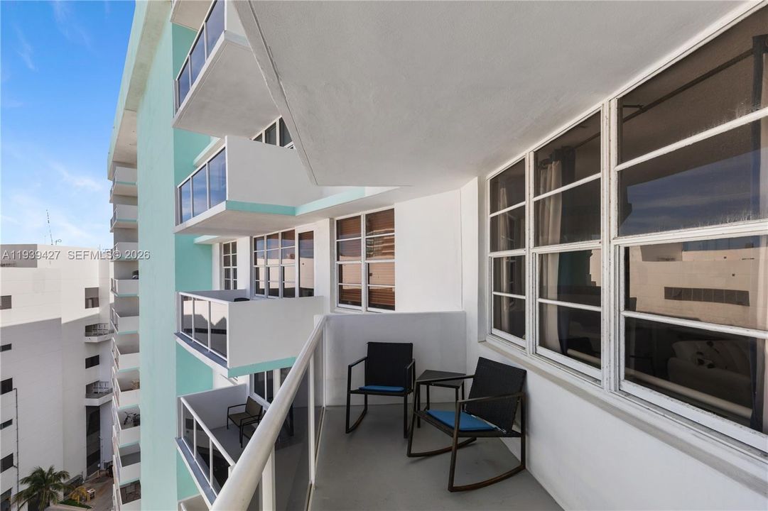 For Rent: $4,000 (1 beds, 1 baths, 847 Square Feet)