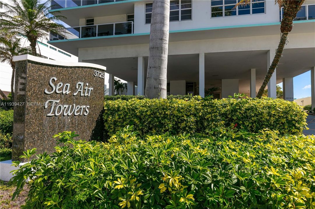 For Rent: $4,000 (1 beds, 1 baths, 847 Square Feet)