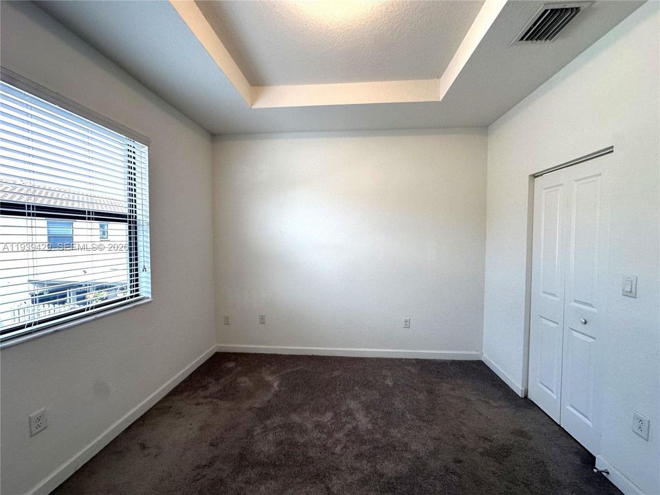 For Rent: $2,450 (3 beds, 3 baths, 1326 Square Feet)