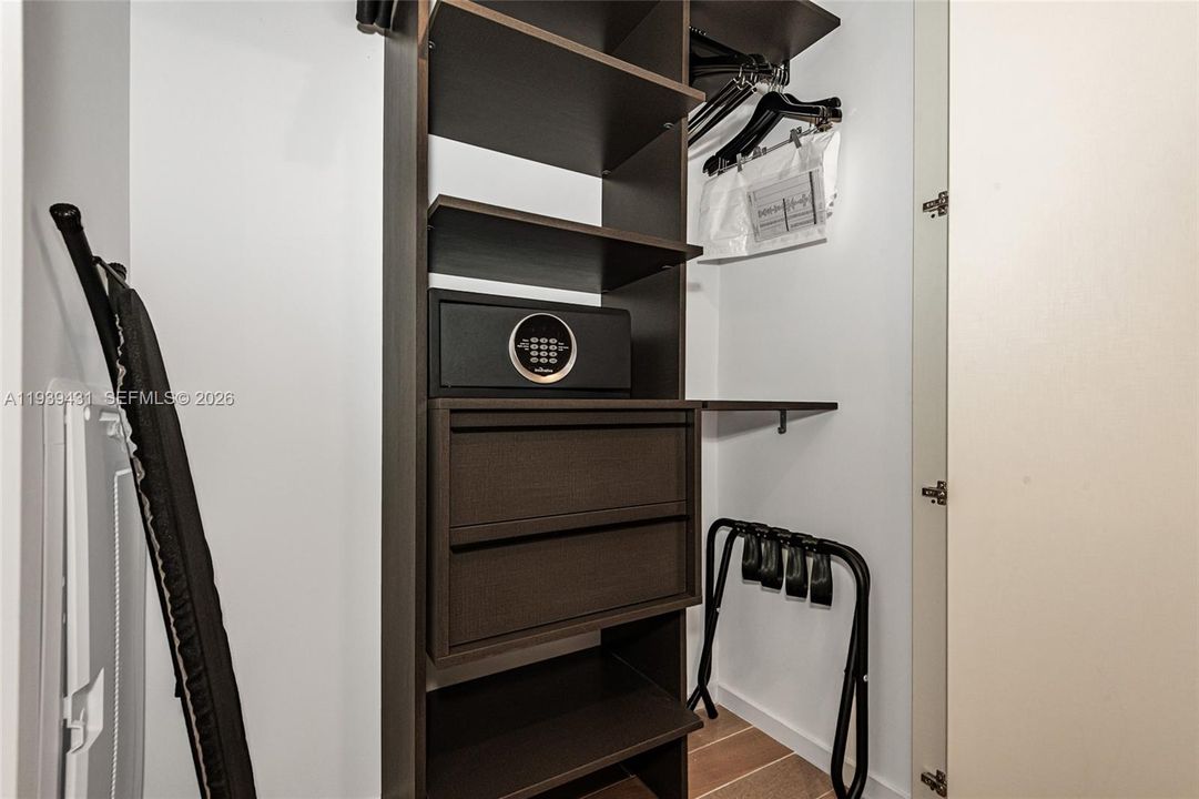 En Venta: $649,900 (0 camas, 1 baños, 341 Pies cuadrados)