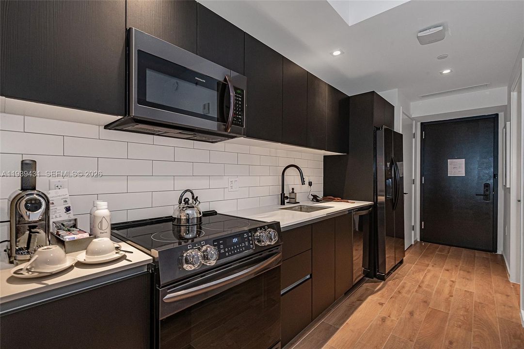 En Venta: $649,900 (0 camas, 1 baños, 341 Pies cuadrados)