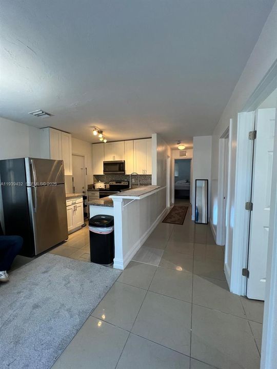 For Rent: $2,200 (2 beds, 1 baths, 792 Square Feet)