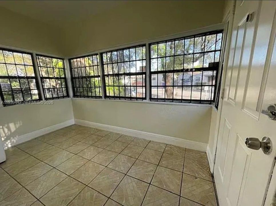 En Renta: $2,450 (2 camas, 1 baños, 903 Pies cuadrados)