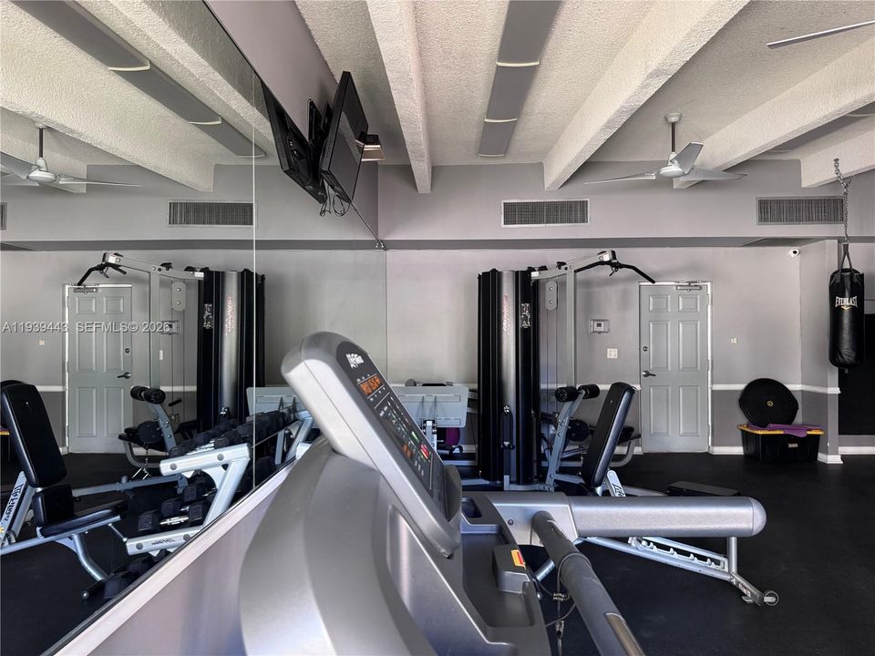 出租: $2,200 (1 贝兹, 1 浴室, 741 平方英尺)