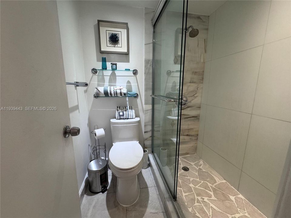 出租: $2,200 (1 贝兹, 1 浴室, 741 平方英尺)