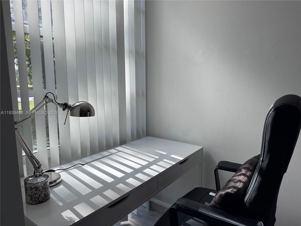 出租: $2,200 (1 贝兹, 1 浴室, 741 平方英尺)