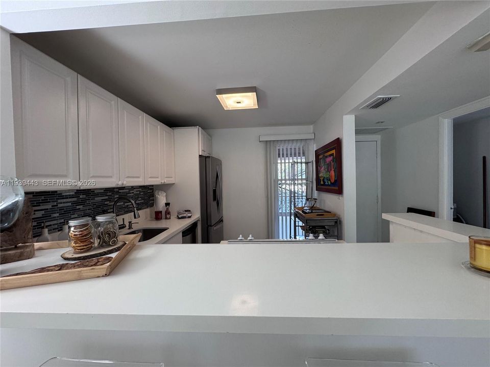 出租: $2,200 (1 贝兹, 1 浴室, 741 平方英尺)