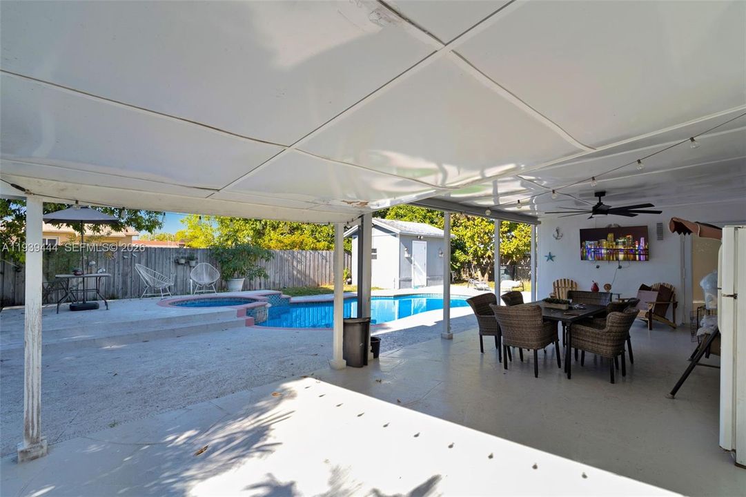 待售: $649,900 (4 贝兹, 2 浴室, 1843 平方英尺)