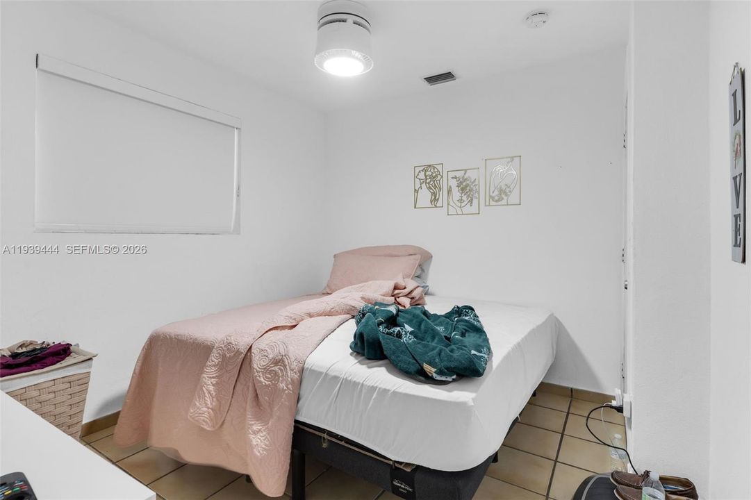 待售: $649,900 (4 贝兹, 2 浴室, 1843 平方英尺)