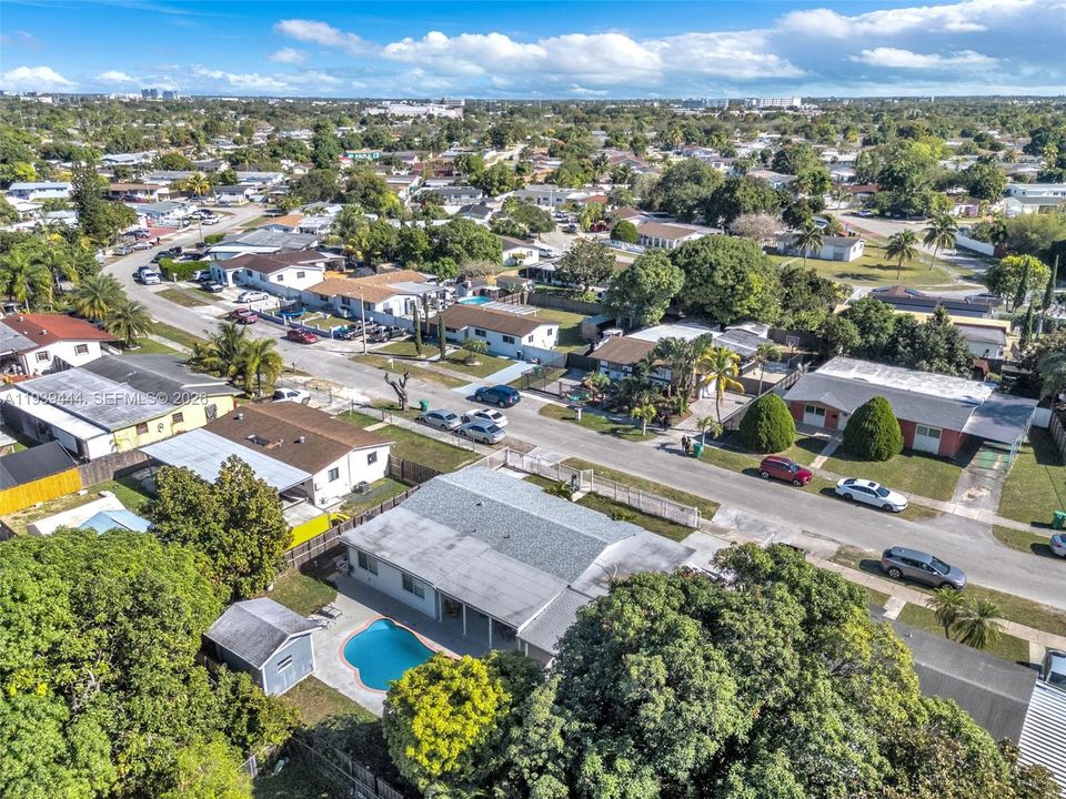 待售: $649,900 (4 贝兹, 2 浴室, 1843 平方英尺)