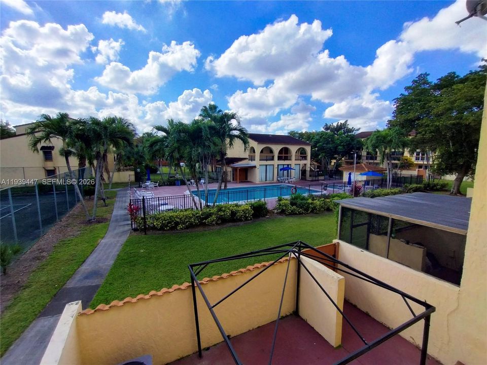 出租: $2,800 (3 贝兹, 2 浴室, 1617 平方英尺)