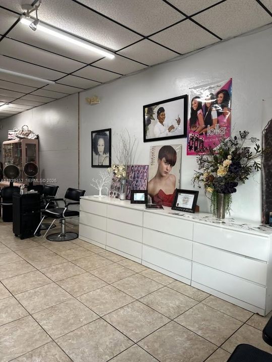 出租: $800 (0 贝兹, 0 浴室, 0 平方英尺)