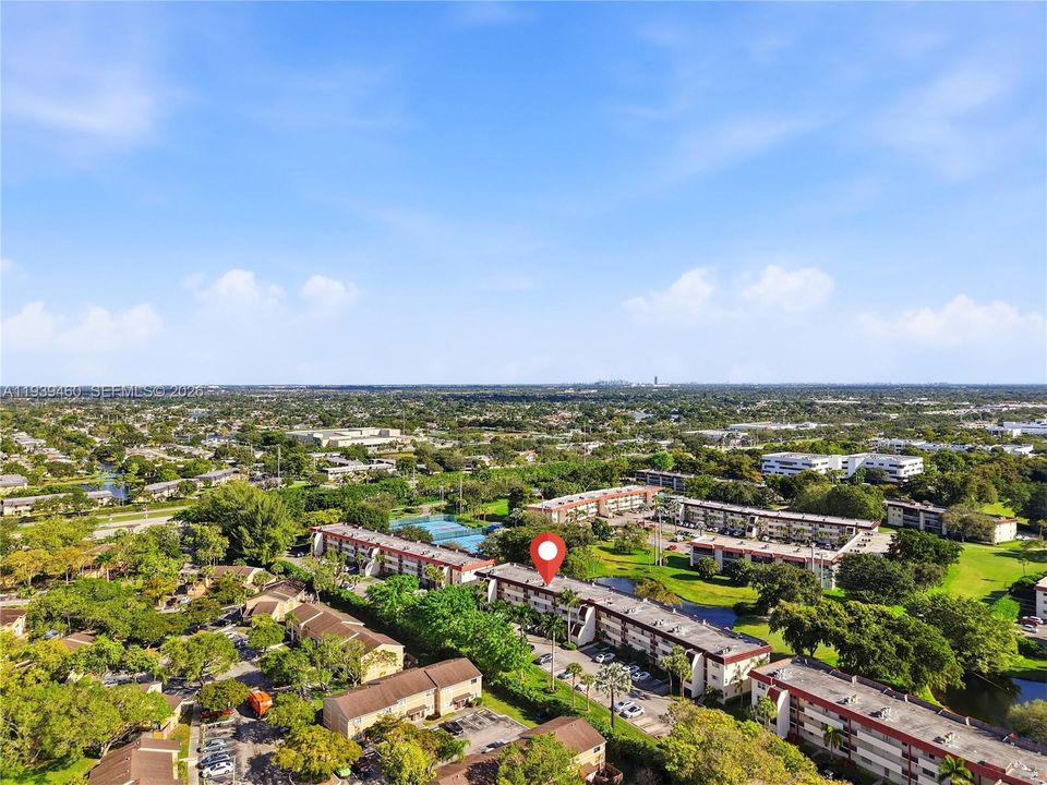 For Sale: $360,000 (2 beds, 2 baths, 1459 Square Feet)