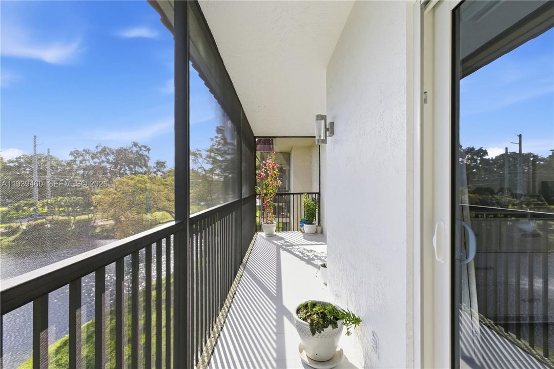 For Sale: $360,000 (2 beds, 2 baths, 1459 Square Feet)