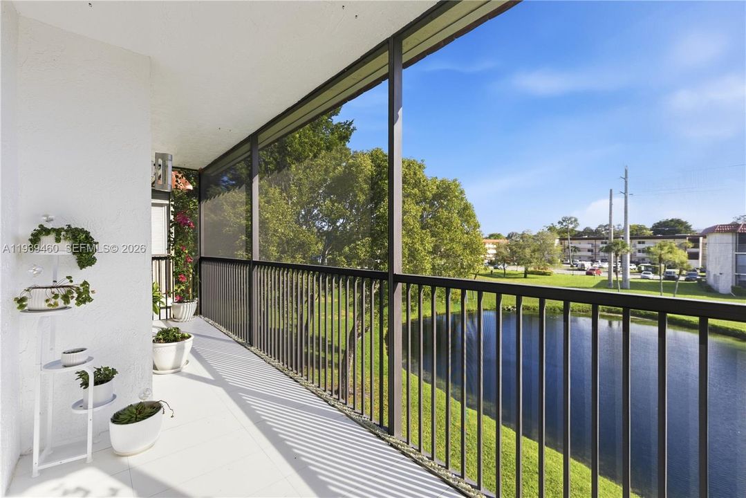 For Sale: $360,000 (2 beds, 2 baths, 1459 Square Feet)