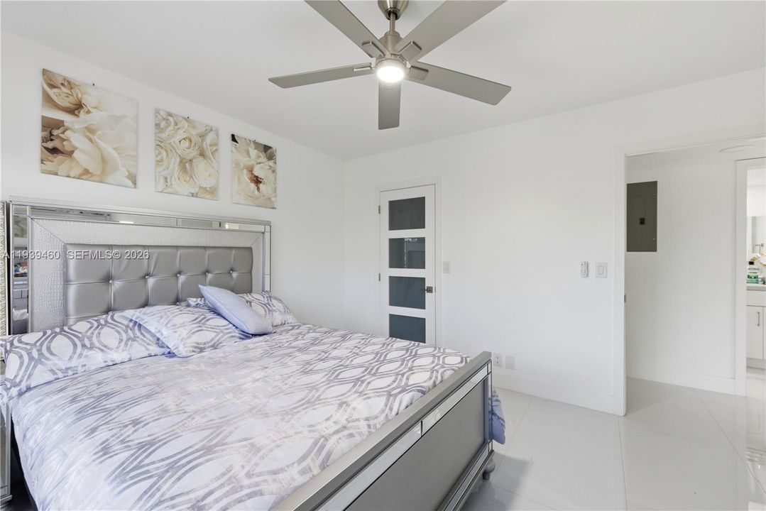 For Sale: $360,000 (2 beds, 2 baths, 1459 Square Feet)