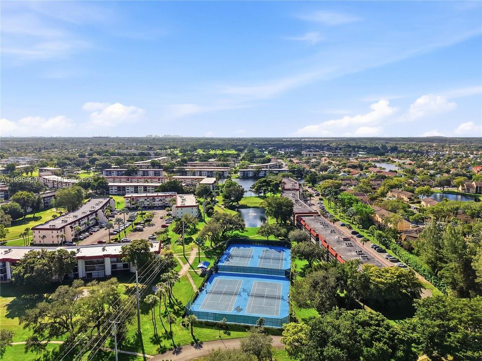 For Sale: $360,000 (2 beds, 2 baths, 1459 Square Feet)